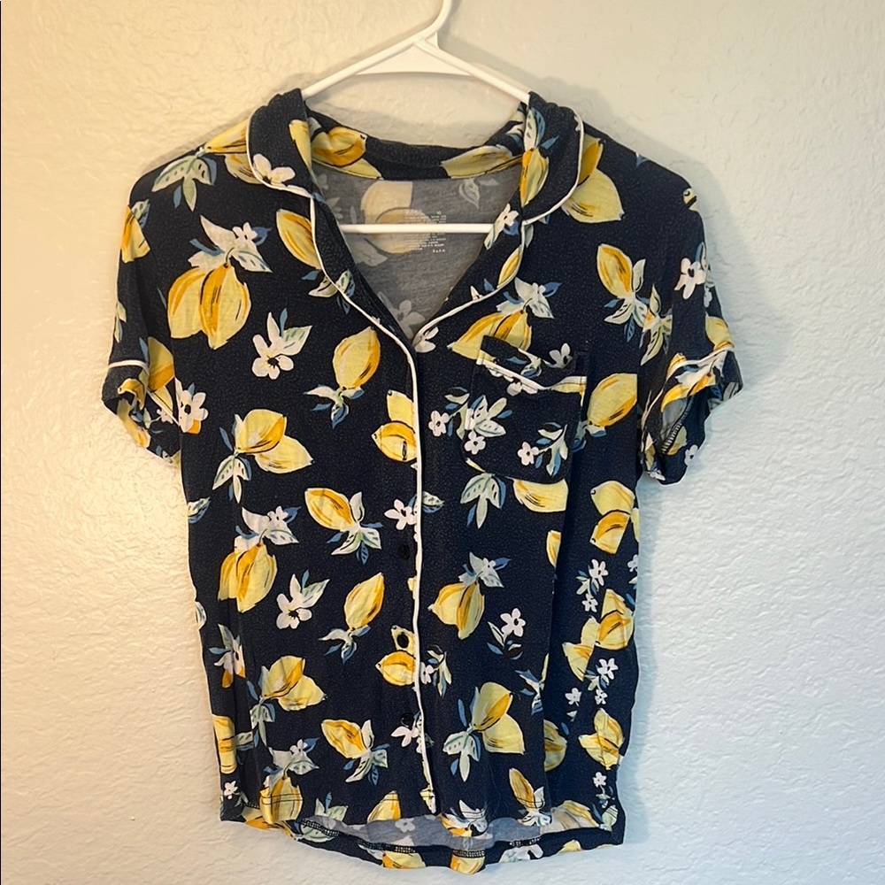 Gilligan & O'Malley Blue and Yellow Notched Collar Pajama Top